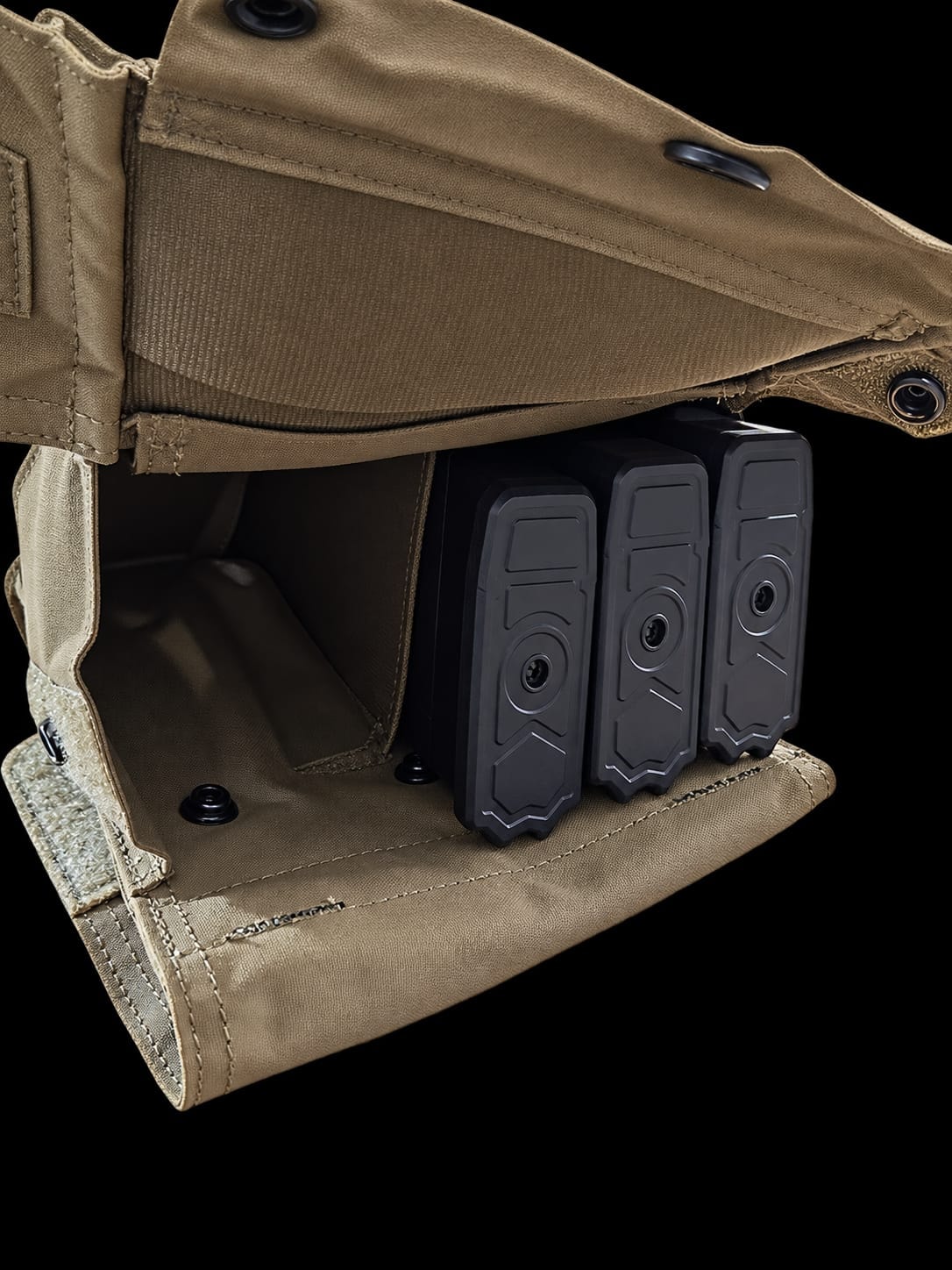 SAW Pouch — Interior with magazines